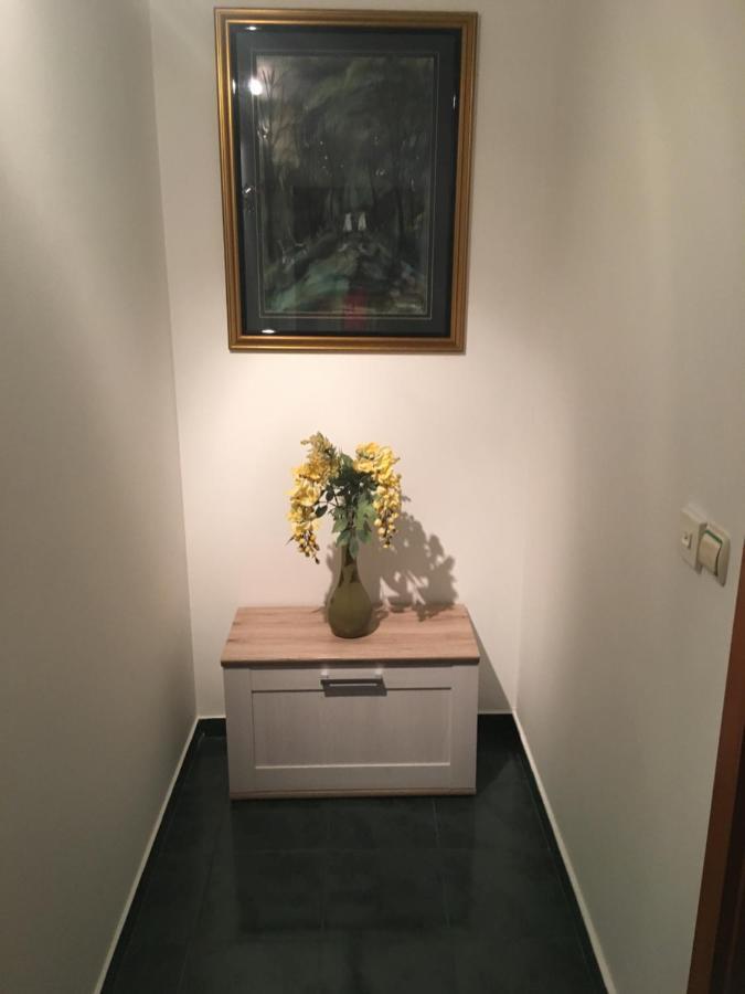 House Klarin Apartment Jezera Bagian luar foto