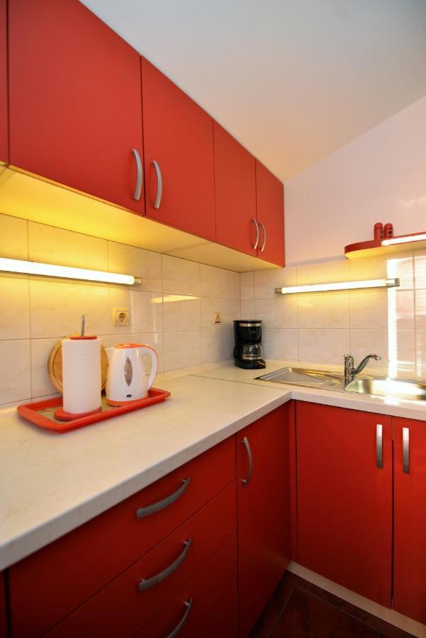 House Klarin Apartment Jezera Bagian luar foto