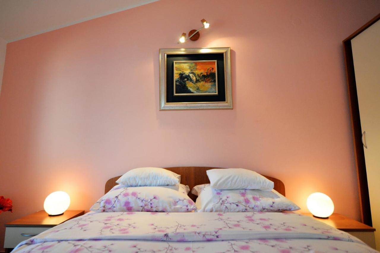 House Klarin Apartment Jezera Bagian luar foto