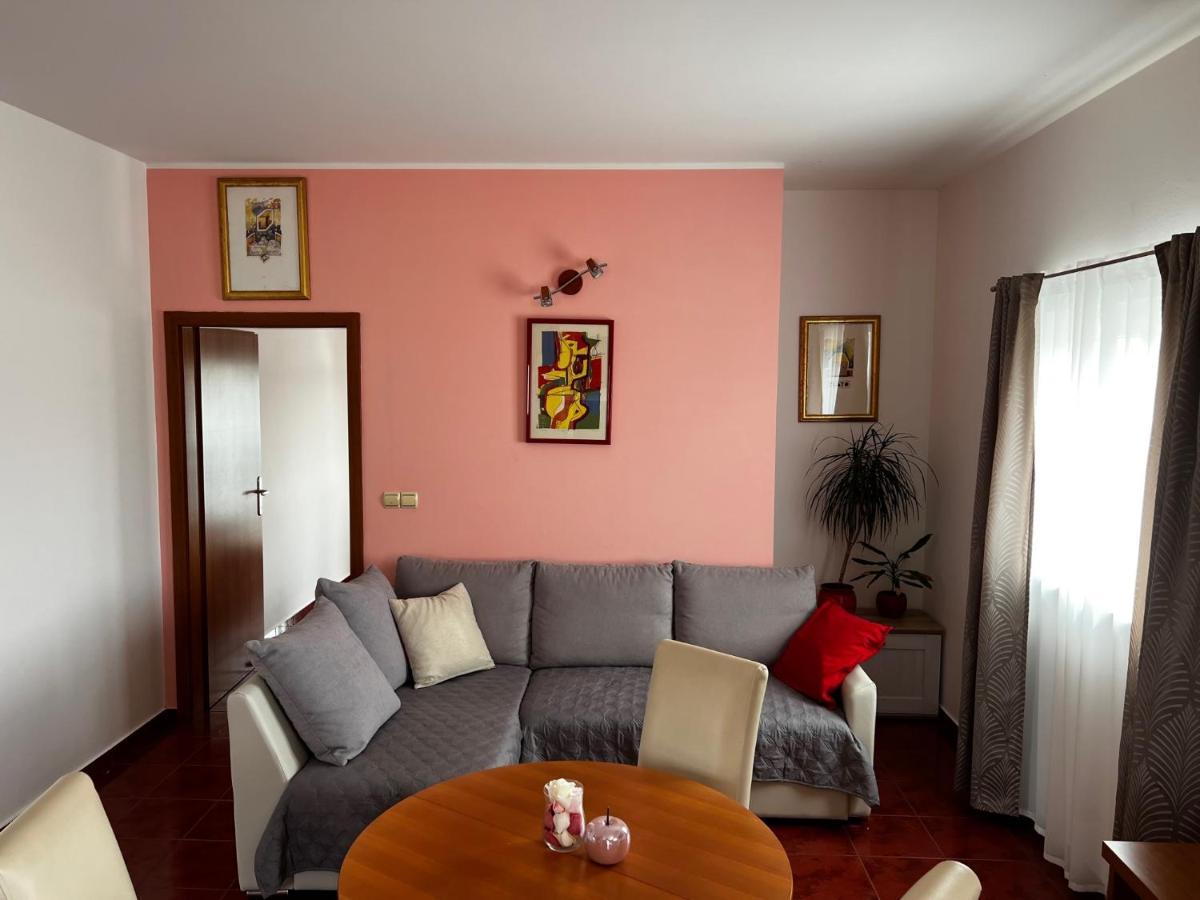 House Klarin Apartment Jezera Bagian luar foto