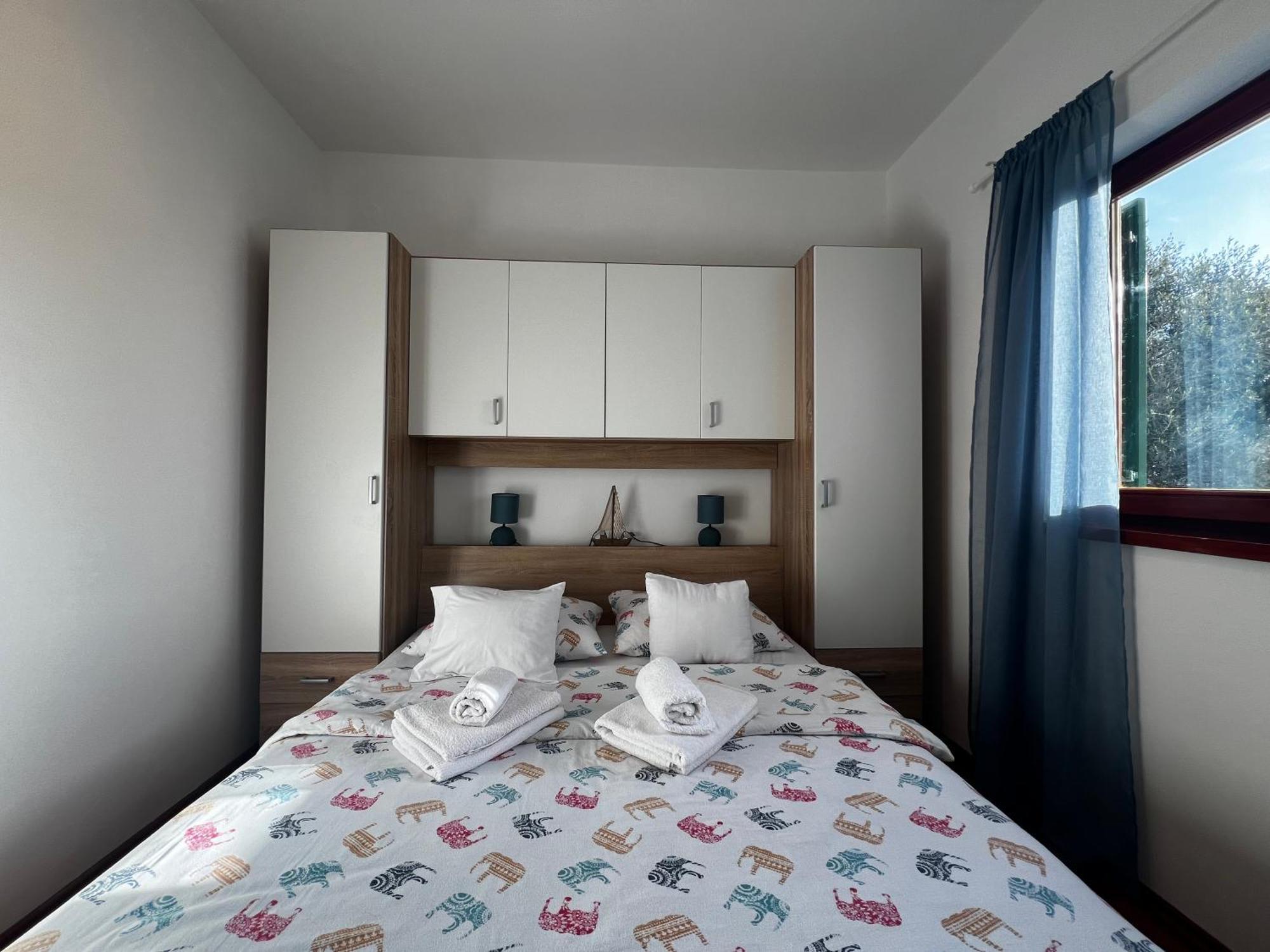 House Klarin Apartment Jezera Bagian luar foto
